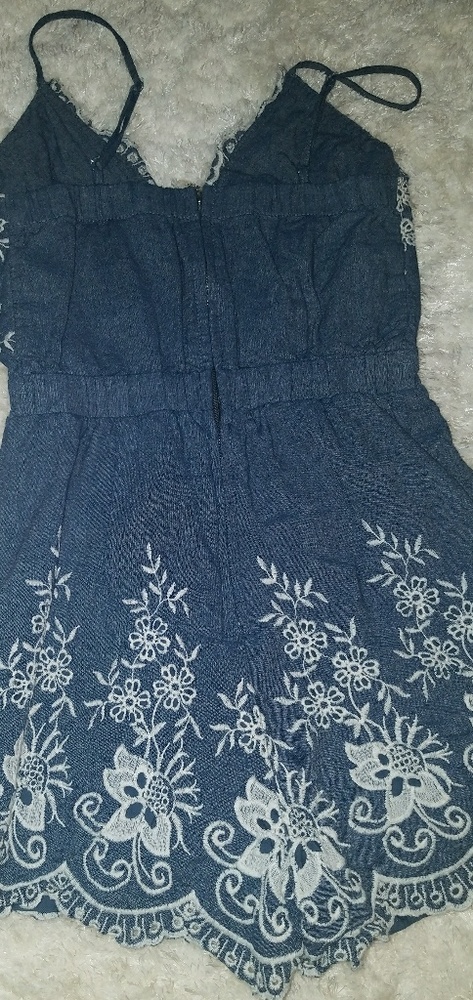 Romper - Picture 4 of 4